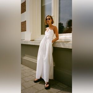 Elegant free people white jumpsuit✨ only worn once and freshly dry cleaned!